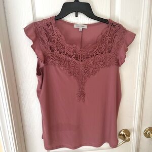 Blouse Emma and Olive, large, pink sweetheart top! Like new